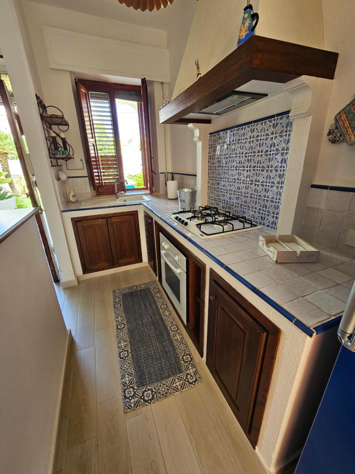 Isolahome Isola delle Femmine Luaran gambar